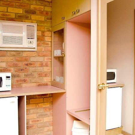 Pines Country Club Motor Inn Shepparton Rum bild