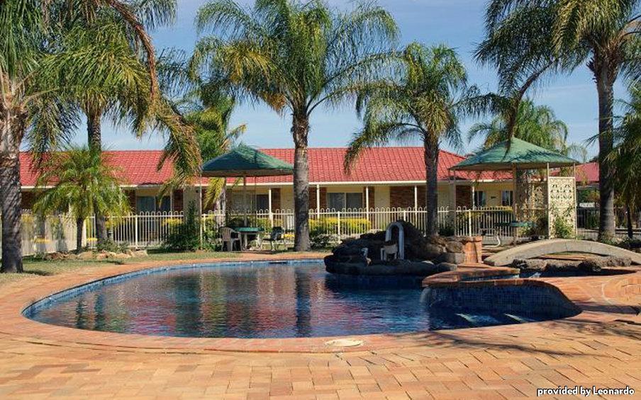 Pines Country Club Motor Inn Shepparton Exteriör bild
